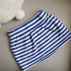 🔴 girls skirt size 5-6 small